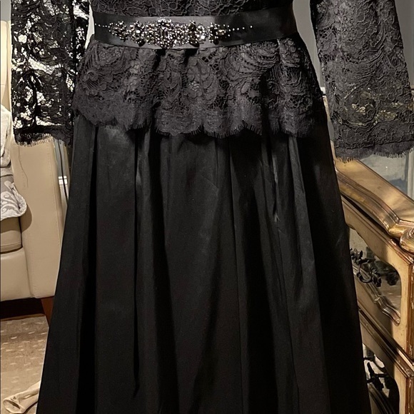 ADRIENNE PAPELL formal long black taffeta/ lace gown w/tulle skirt under dress - Picture 12 of 13